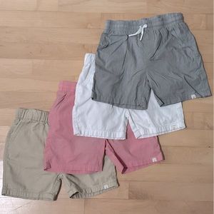 4 pairs of Me & Henry boys shorts.  Elastic waist on all.  Super cute!  Size 6/7